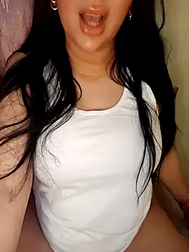 Snapshot of Queen_sousou chatting on March 2025 11:18:02 PM Queen sousou online show from March 2025 11:18:02 PM