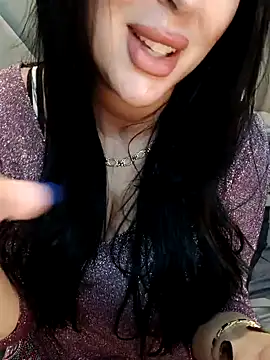 Snapshot of Queen_sousou chatting on November 2025 02:44:01 AM Queen sousou online show from November 2025 02:44:01 AM