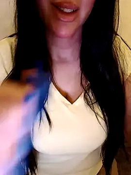 Snapshot of Queen_sousou chatting on May 2026 10:00:02 AM Queen sousou online show from May 2026 10:00:02 AM