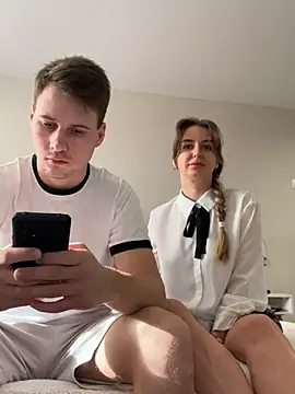 FluffyHat online show from January 2025 09:05:01 AM