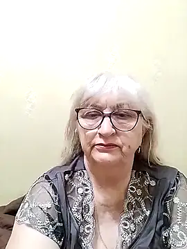 LolkaAlyss online show from October 2025 06:58:01 PM