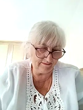 Snapshot of LolkaAlyss chatting on June 2026 01:37:01 PM LolkaAlyss online show from June 2026 01:37:01 PM
