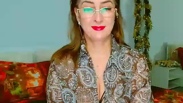 Tyana40 online show from December 2025 02:18:01 AM