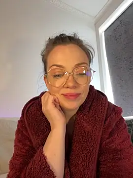 FemDom RubyKnightXXO online show from September 2025 01:57:02 PM