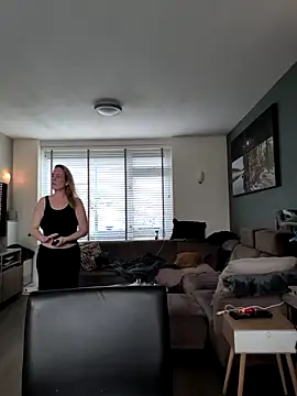 NaomiAndFriends online show from April 2026 07:50:02 AM