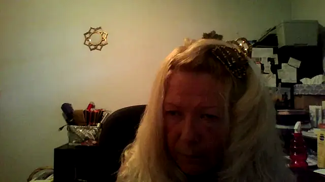 XTRAHORNYONE online show from October 2025 04:07:02 PM