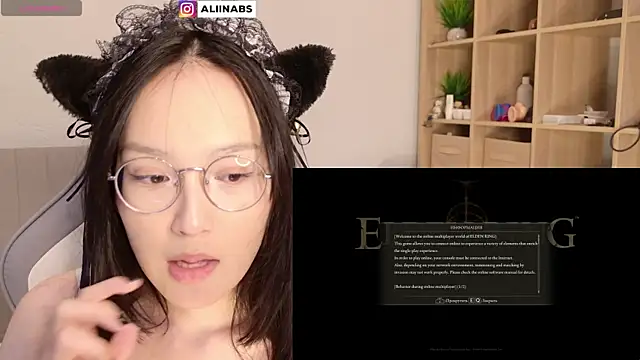 Snapshot of aliiiiiina chatting on January 2025 12:15:01 AM aliiiiiina online show from January 2025 12:15:01 AM