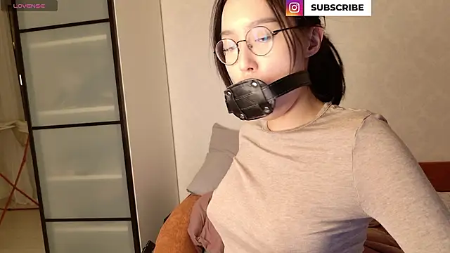 Snapshot of aliiiiiina chatting on February 2026 09:30:01 PM aliiiiiina online show from February 2026 09:30:01 PM