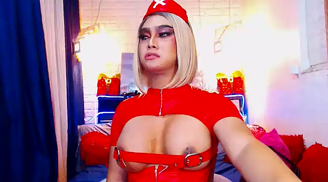 TsGoddessNhicolle online show from December 2024 09:43:02 AM