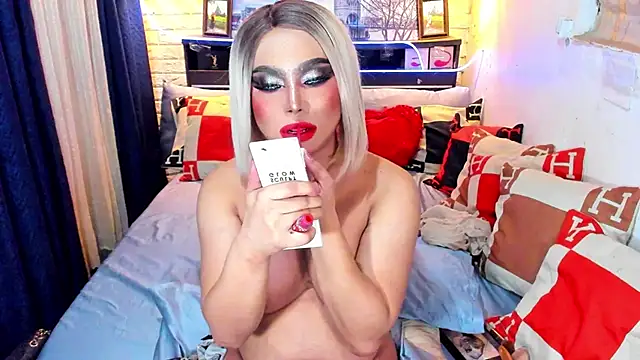 TsGoddessNhicolle online show from November 2025 10:26:01 AM