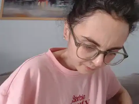 cleophee online show from February 2025 12:20:01 PM