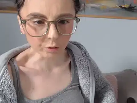 cleophee online show from March 2025 10:28:02 AM