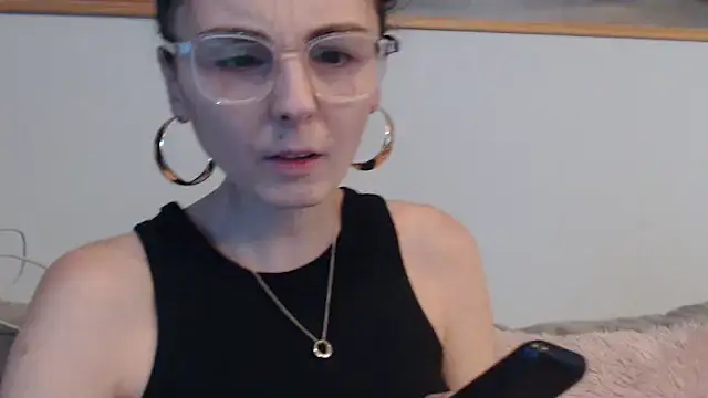 Snapshot of cleophee chatting on February 2026 06:46:01 AM cleophee online show from February 2026 06:46:01 AM