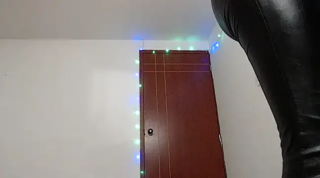 Snapshot of MARIANAWEED chatting on March 2025 01:14:02 AM MARIANAWEED online show from March 2025 01:14:02 AM