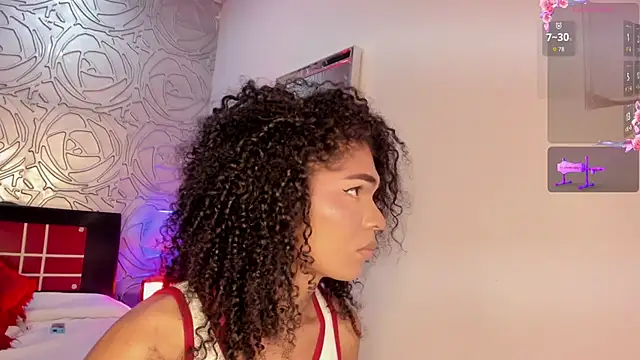 vennus1  online show from November 2025 05:06:01 AM