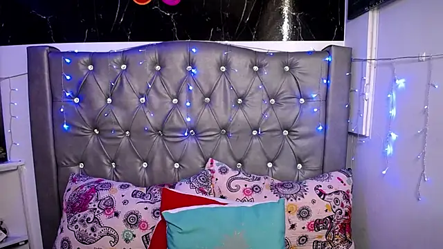 LAILAGUMMY online show from January 2025 05:37:02 PM