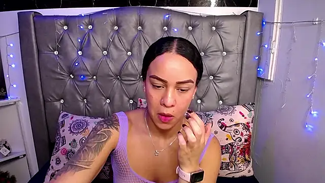 LAILAGUMMY online show from January 2025 05:53:01 PM