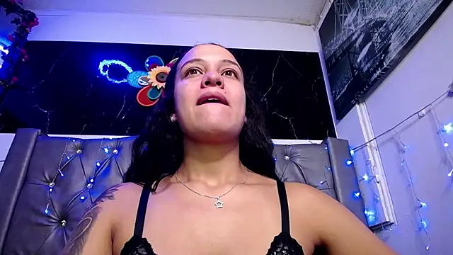 LAILAGUMMY online show from January 2025 11:43:02 AM