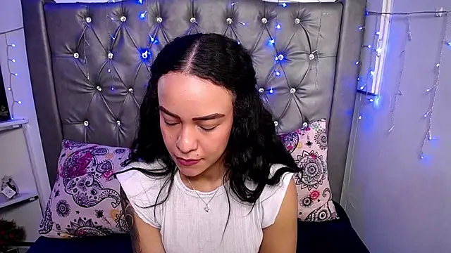 LAILAGUMMY online show from February 2025 02:48:02 PM