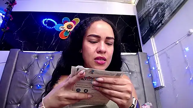 LAILAGUMMY online show from February 2025 02:34:01 PM