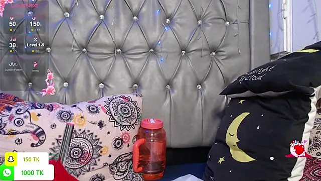 LAILAGUMMY online show from September 2025 11:03:01 AM