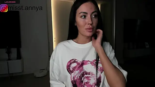 hotdeedee online show from December 2024 12:08:02 PM