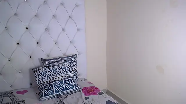 Snapshot of Ana_Girl_Nasty chatting on January 2025 07:34:01 PM Ana Girl Nasty online show from January 2025 07:34:01 PM