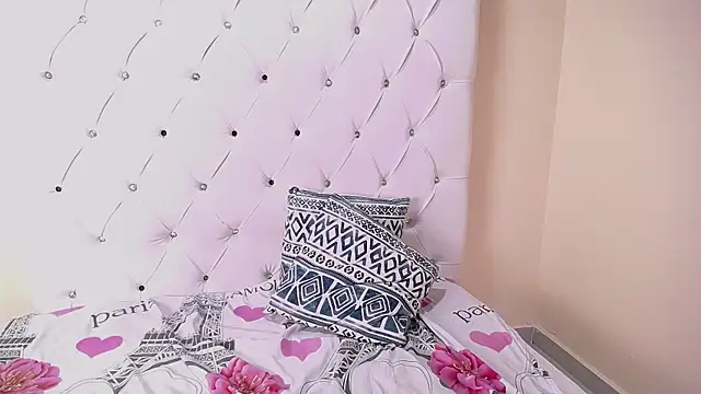 Snapshot of Ana_Girl_Nasty chatting on February 2025 09:35:02 PM Ana Girl Nasty online show from February 2025 09:35:02 PM