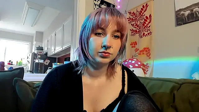 Snapshot of LedaBun chatting on February 2026 07:37:01 PM LedaBun online show from February 2026 07:37:01 PM