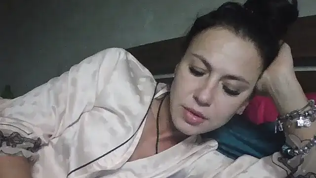 JulianaGold1 online show from January 2025 05:42:02 PM