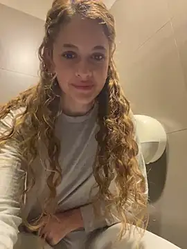 alana15 online show from January 2025 12:35:01 PM