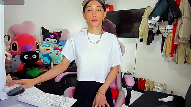 Lawrncesofiets online show from September 2025 07:08:02 PM