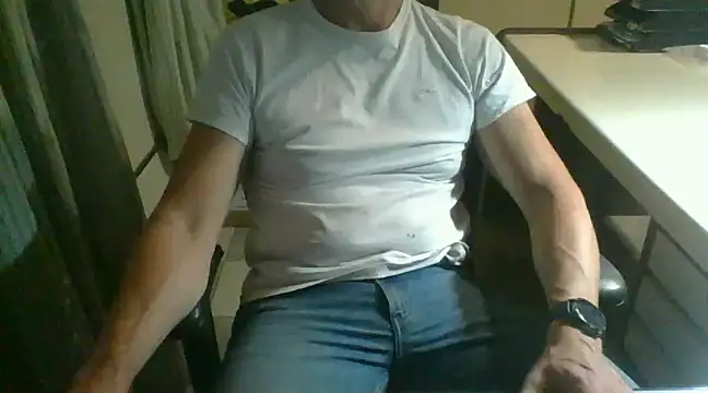 Snapshot of mariohurt101 chatting on January 2025 09:29:01 PM mariohurt101 online show from January 2025 09:29:01 PM