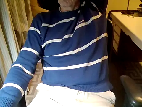 Snapshot of mariohurt101 chatting on September 2025 09:28:02 PM mariohurt101 online show from September 2025 09:28:02 PM