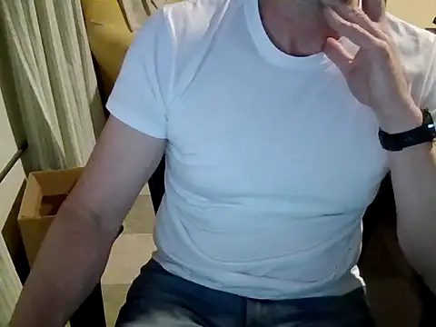 Snapshot of mariohurt101 chatting on October 2025 09:54:02 PM mariohurt101 online show from October 2025 09:54:02 PM