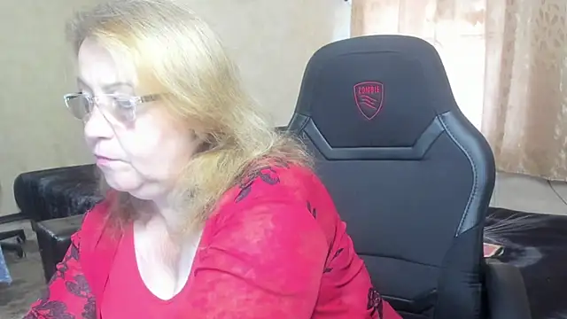 Frau Marta online show from September 2025 01:11:02 PM