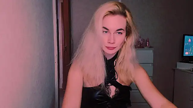 xxxcharismaaa online show from November 2025 05:57:02 PM