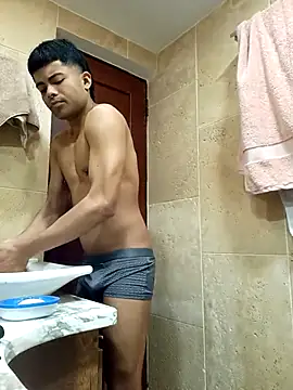 pinedasex777 online show from September 2025 11:03:01 AM