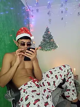 pinedasex777 online show from December 2025 12:56:01 PM