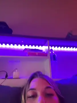 Snapshot of chloetease chatting on March 2025 02:43:02 PM chloetease online show from March 2025 02:43:02 PM