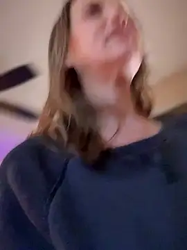 MaiseKnox online show from December 2024 10:41:01 PM