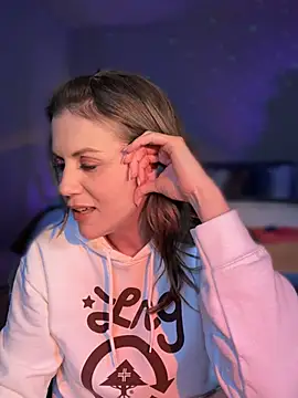 MaiseKnox online show from December 2024 12:08:01 AM