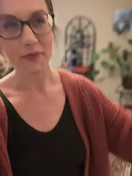 MaiseKnox online show from December 2024 01:08:01 AM