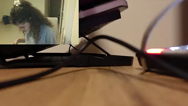 lady ana  online show from November 2025 02:11:02 AM