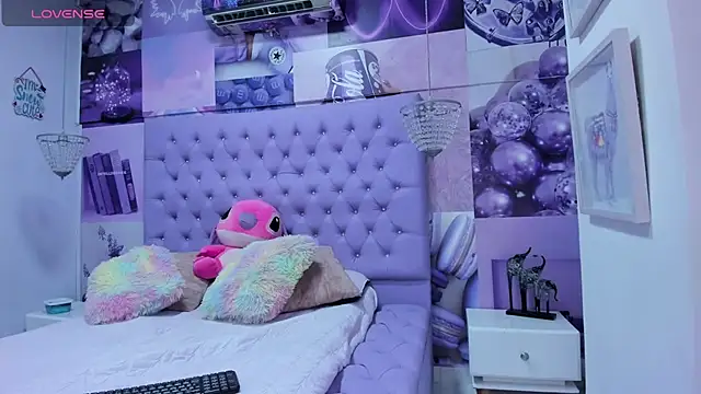 Vivi prinncess online show from February 2025 02:32:02 AM