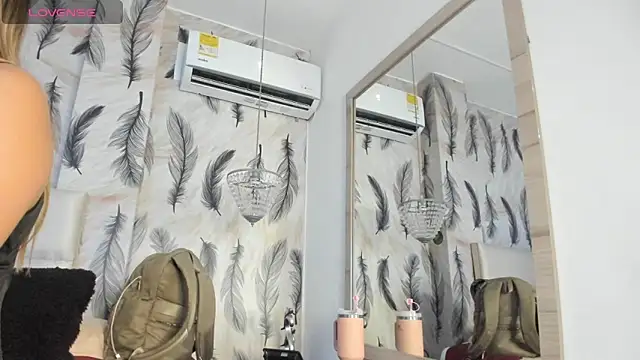 Vivi prinncess online show from October 2025 10:51:02 PM