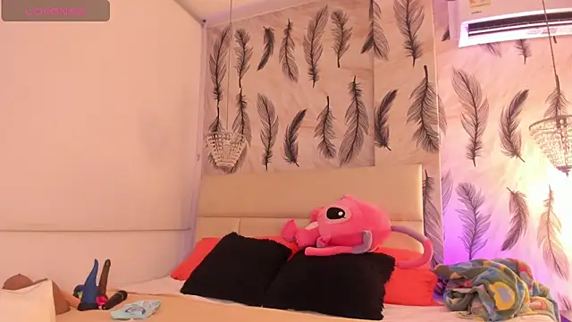 Vivi prinncess online show from October 2025 01:25:01 AM