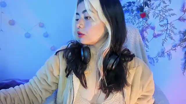 Sammysammy  online show from February 2025 11:11:01 PM