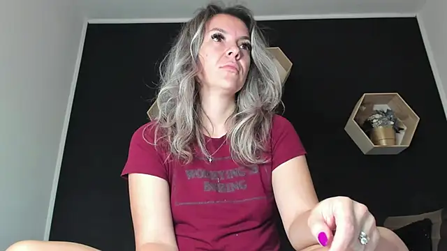 Alesys69 online show from September 2025 10:04:01 PM