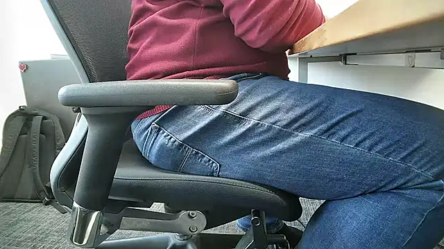 69bezfleku online show from December 2024 01:18:02 PM